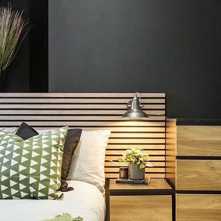 ビーストン✰Onpoint -Modern & Fresh Studio Apt Close To Centre - Convenient!✰アパートメント エクステリア 写真