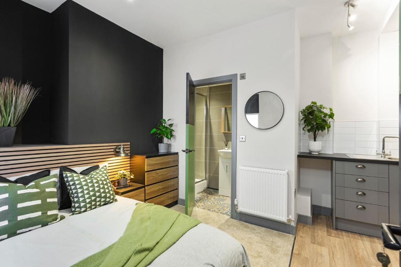 ビーストン✰Onpoint -Modern & Fresh Studio Apt Close To Centre - Convenient!✰アパートメント エクステリア 写真
